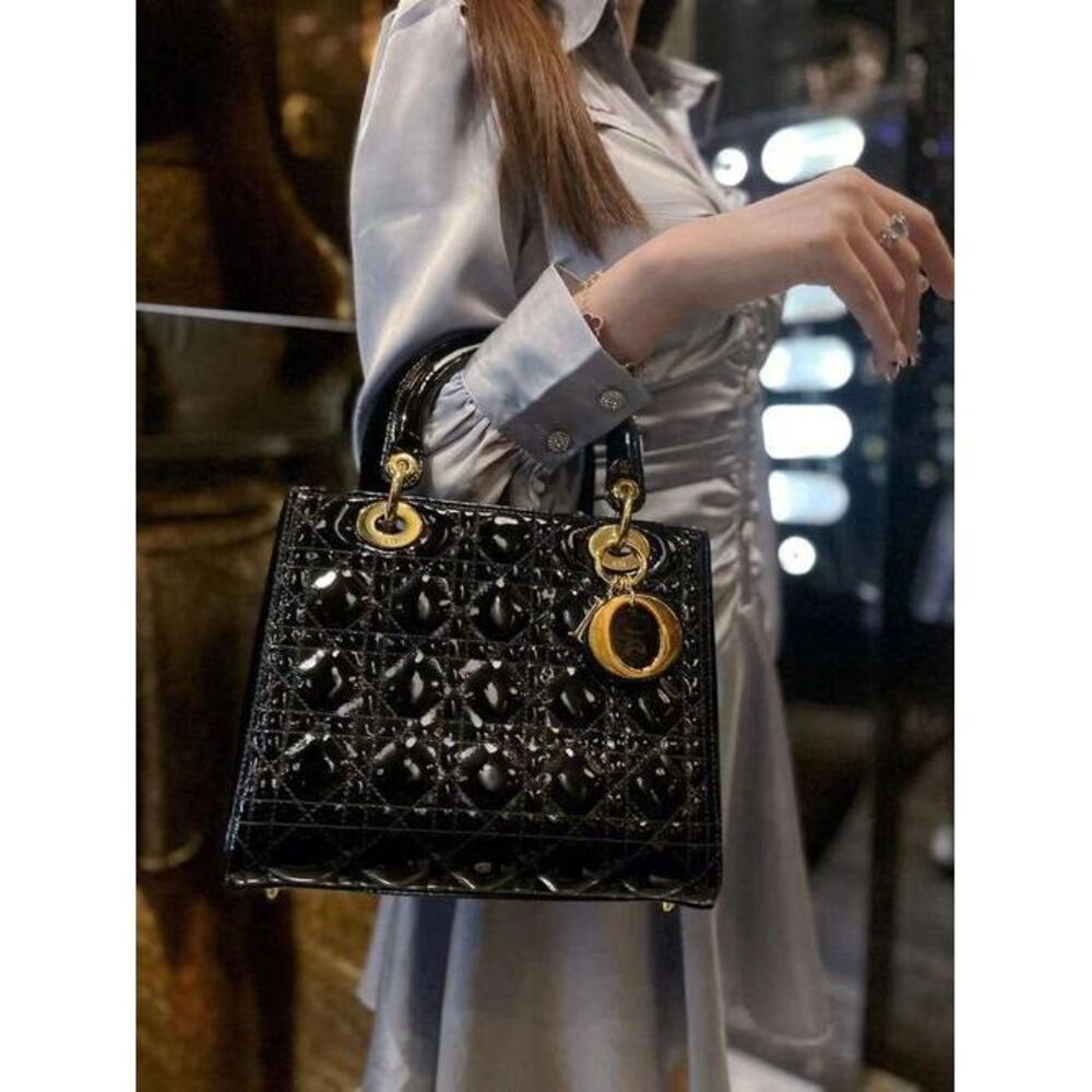 Dior Women Pre-Loved Bag Very Good Condition - Picture 6 of 9